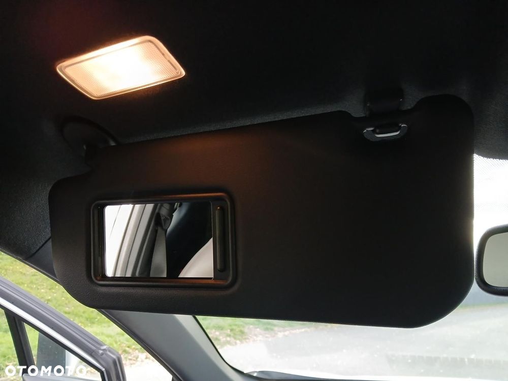 Toyota C-HR 2.0 Hybrid Executive - 36