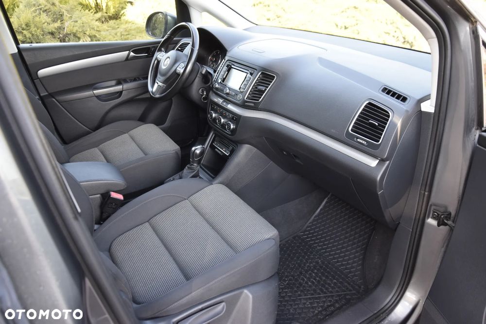 Volkswagen Sharan 2.0 TDI BMT Trendline DSG - 28