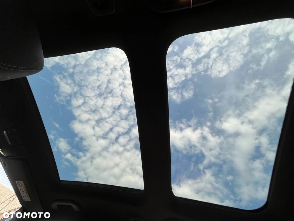 Mercedes-Benz Klasa C AMG 43 4Matic T 9G-TRONIC - 23