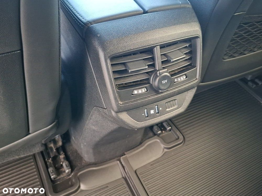Peugeot 5008 1.2 PureTech mHEV Allure Pack S&S e-DCS6 - 20