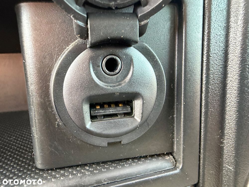 Citroën Berlingo Multispace BlueHDi 100 SELECTION - 32