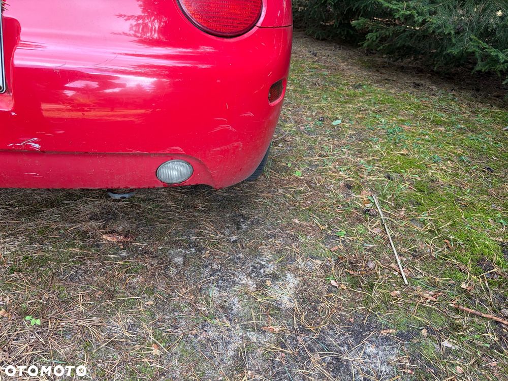 Volkswagen New Beetle - 6