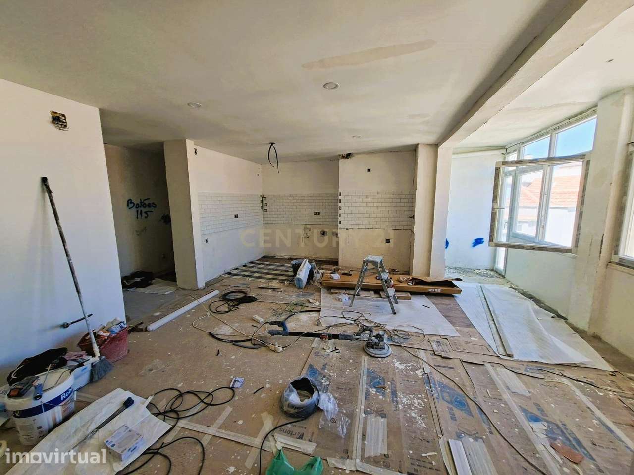 Apartamento Renovado em open-space na Penha de França, Lisboa - Grande imagem: 3/21