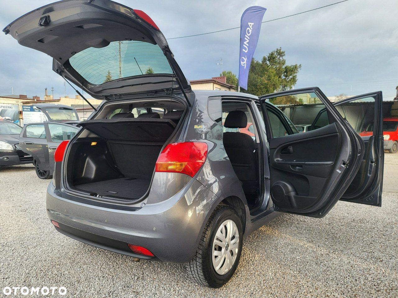 Kia Venga - 12