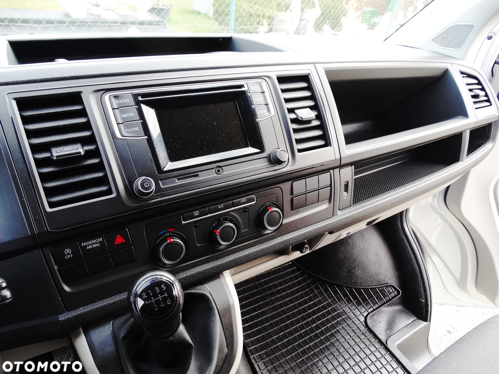 Volkswagen Transporter T6 2.0 150 PS MOŻLIWY KREDYT LEASING BARDZO ZADBANE - 11