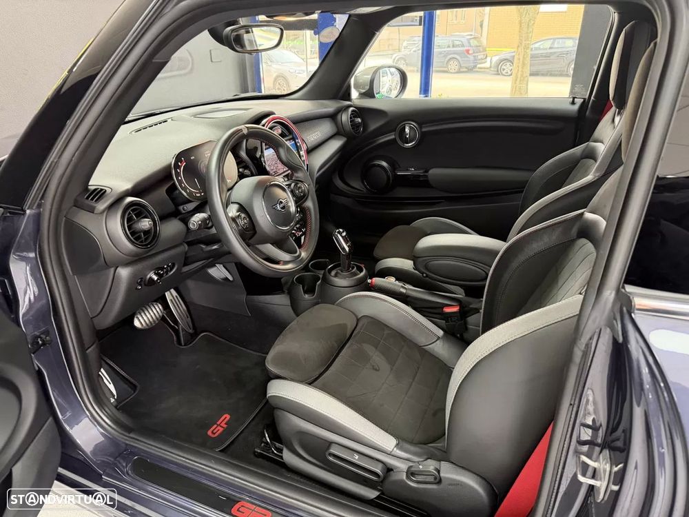 MINI 3 Portas John Cooper Works GP - 28