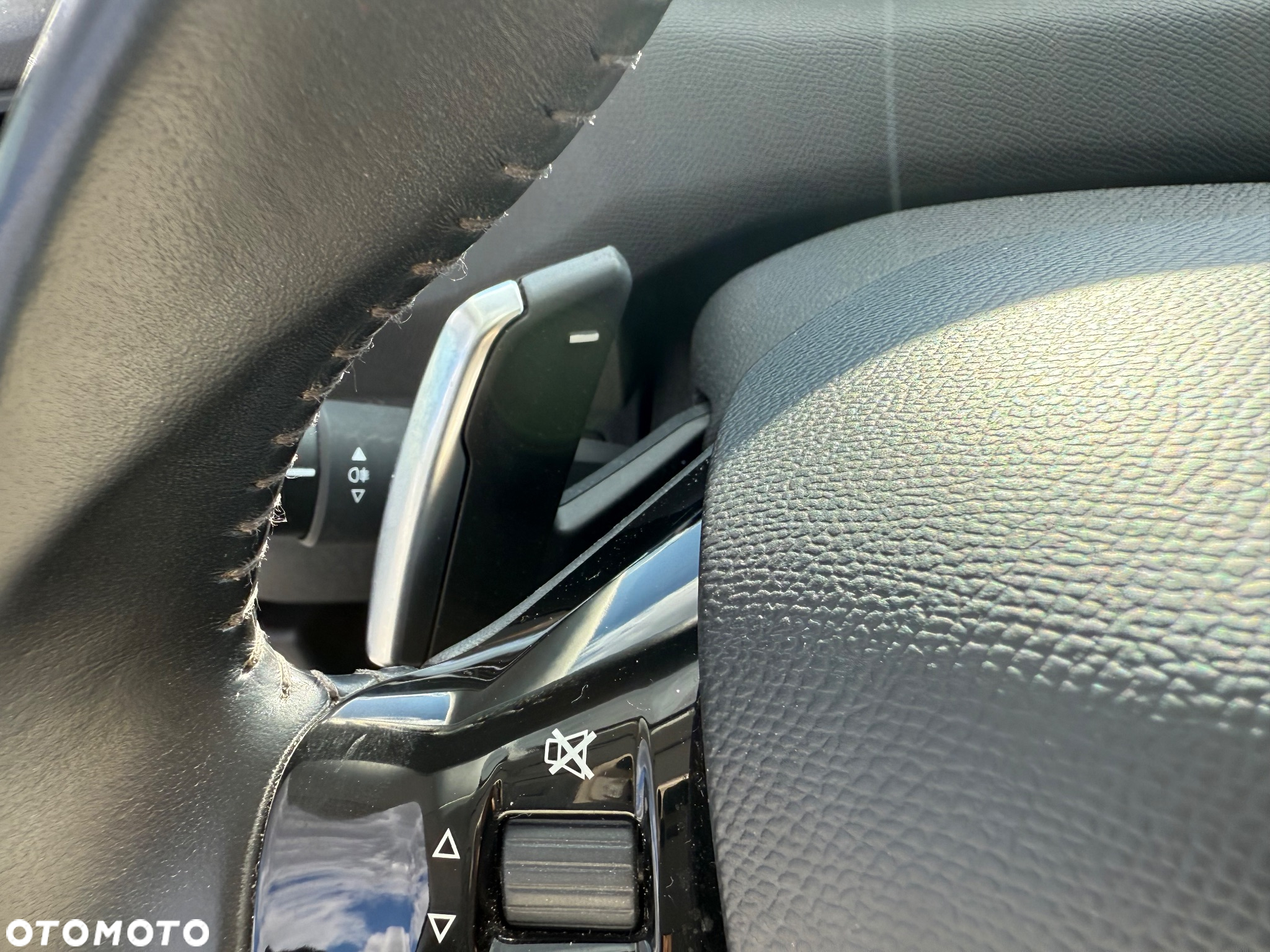 Peugeot 308 1.2 PureTech GPF Active Pack S&S EAT8 - 23