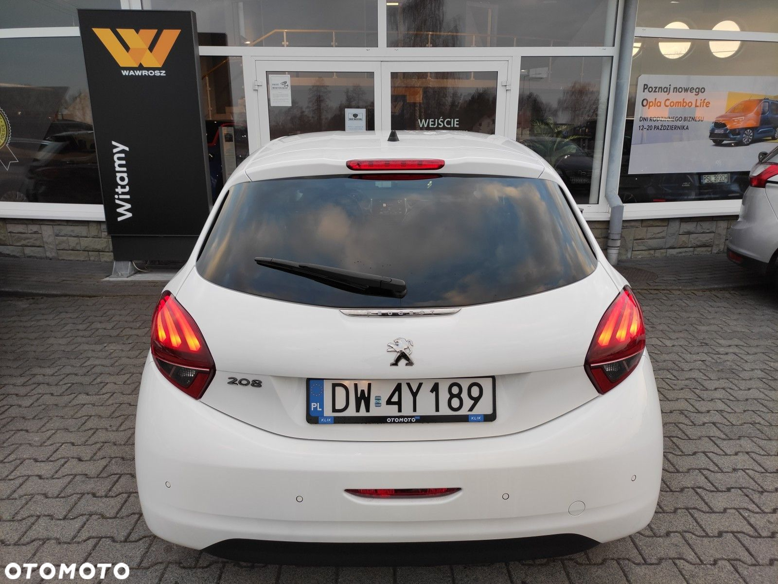 Peugeot 208 1.2 PureTech GPF Allure S&S - 9