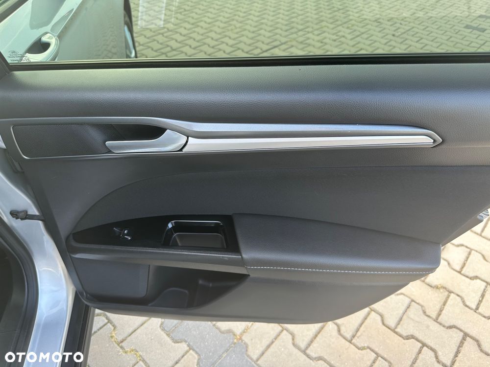 Ford Mondeo Turnier 2.0 TDCi Start-Stopp Business Edition - 23