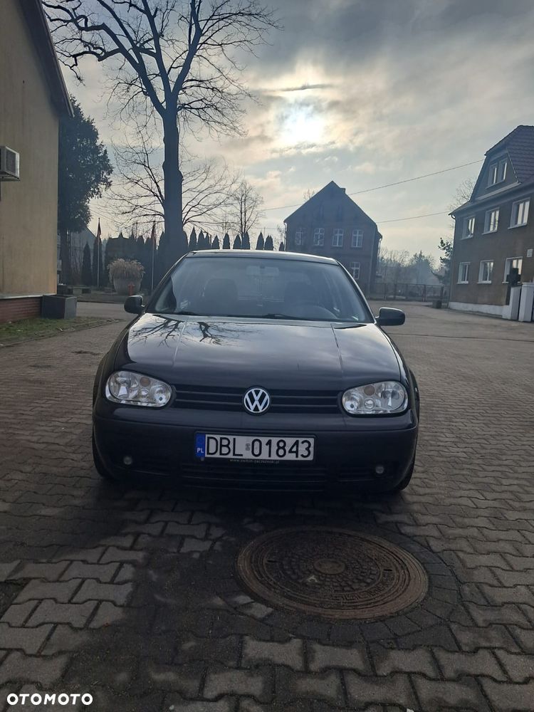 Volkswagen Golf - 2