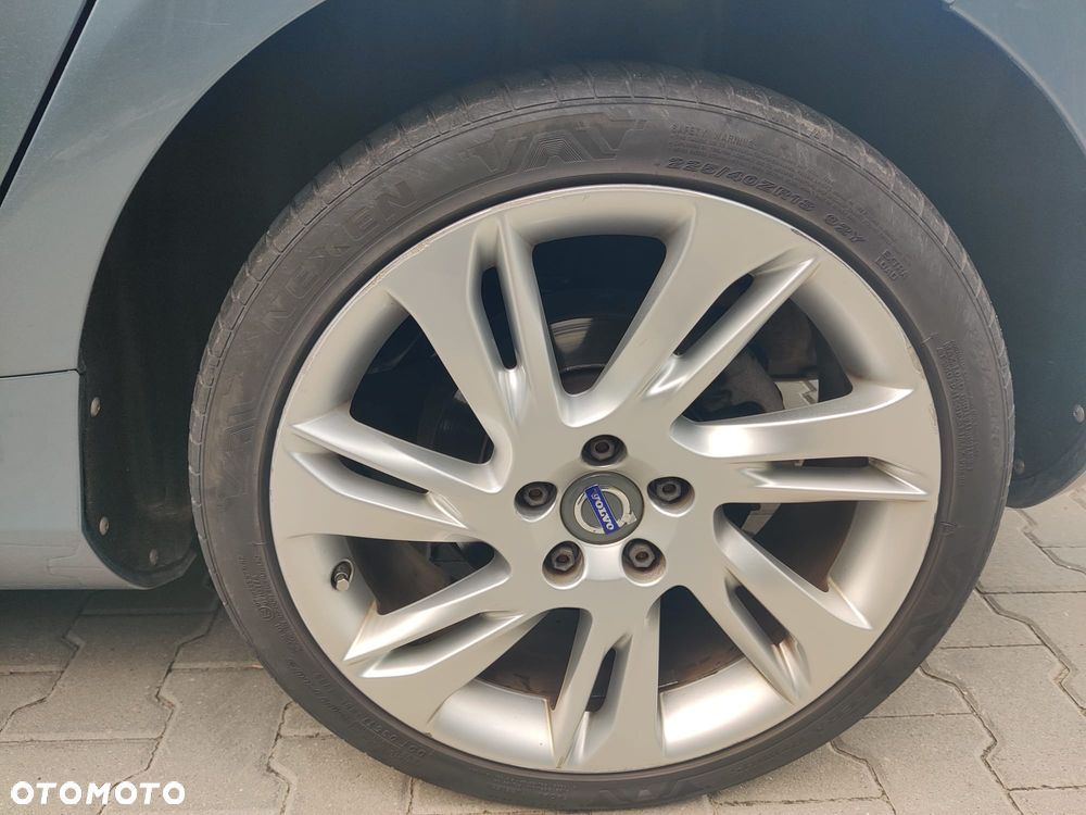 Volvo V40 D4 Summum - 23