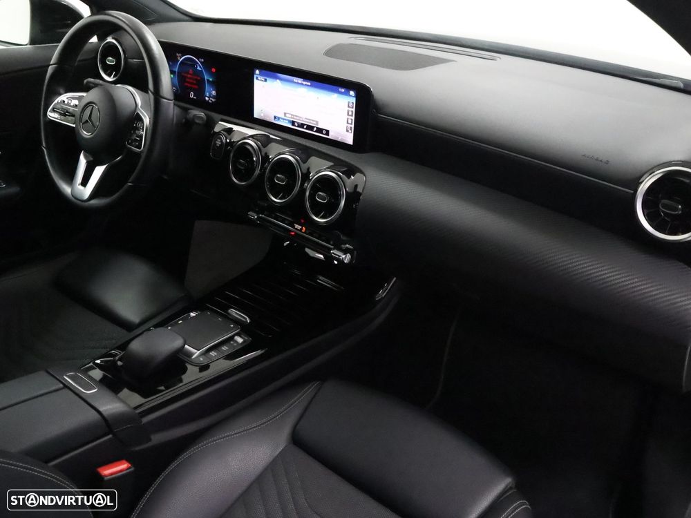 Mercedes-Benz A 250 - 4