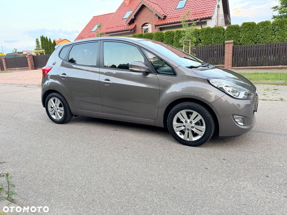 Hyundai ix20 - 23