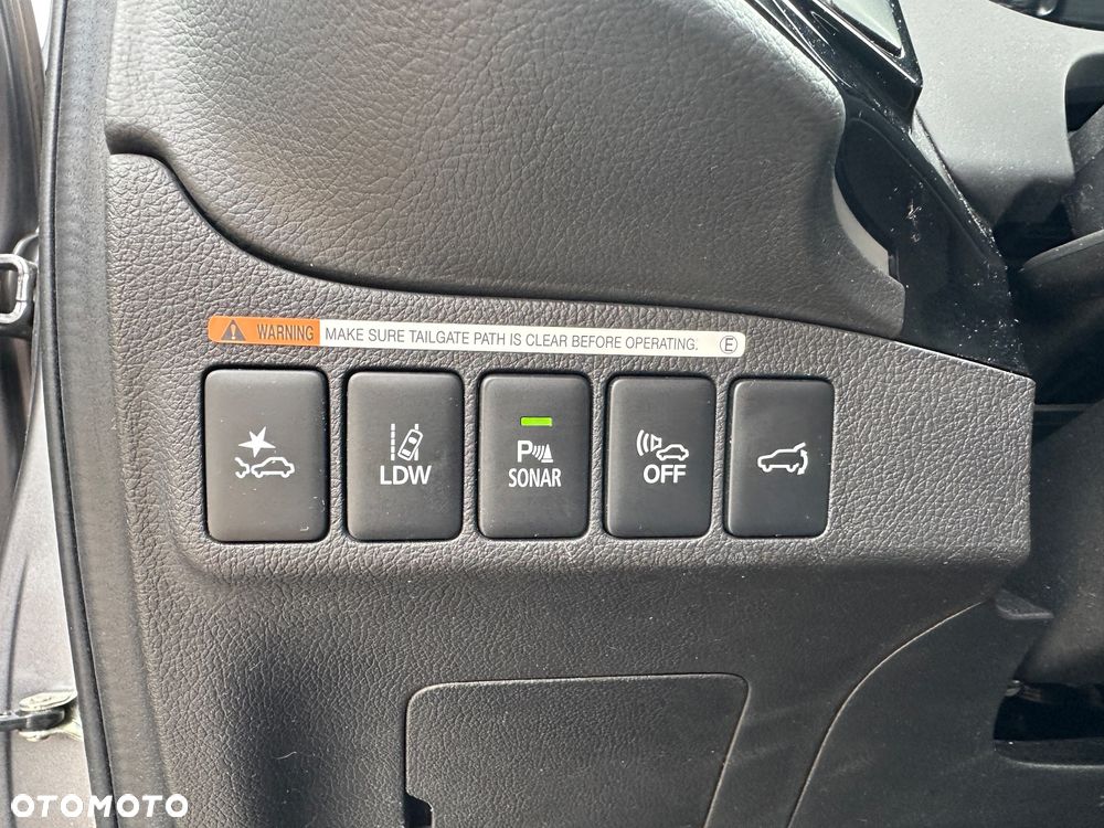 Mitsubishi Outlander Intense + - 23