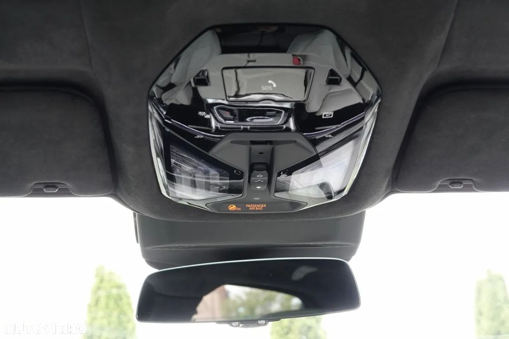 BMW Seria 7 730d xDrive MHEV - 27