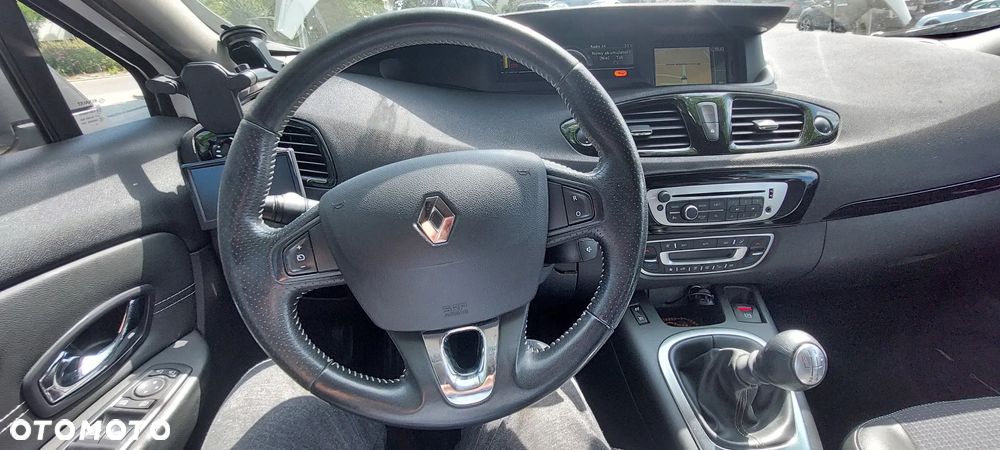Renault Scenic 1.5 dCi Bose - 10