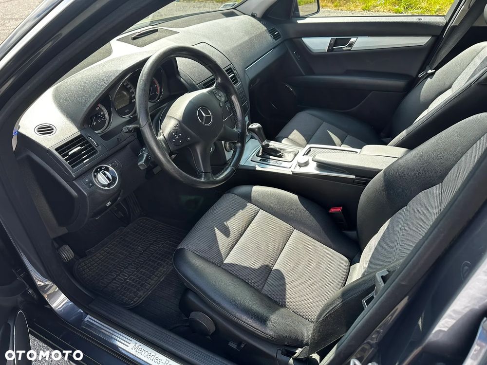 Mercedes-Benz Klasa C 200 CDI DPF Automatik BlueEFFICIENCY Avantgarde - 19