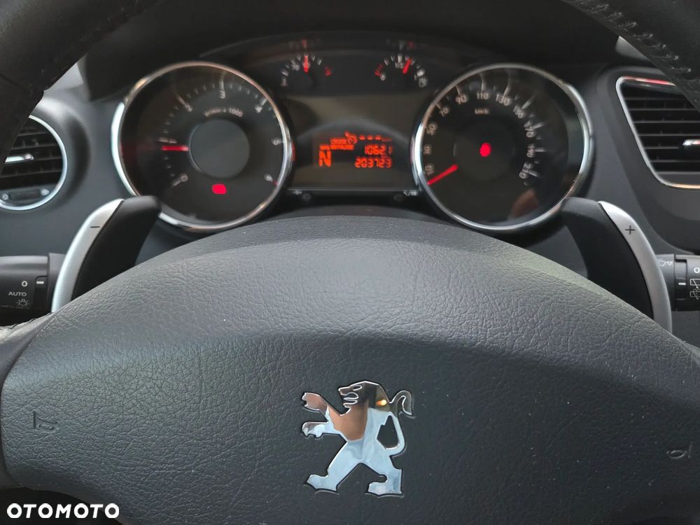 Peugeot 5008 e-HDI 115 ETG6 Stop&Start Allure - 27