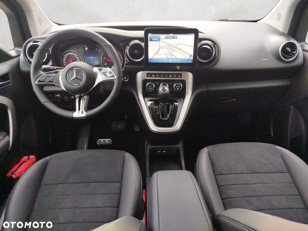 Mercedes-Benz Klasa T 180 d Progressive - 13