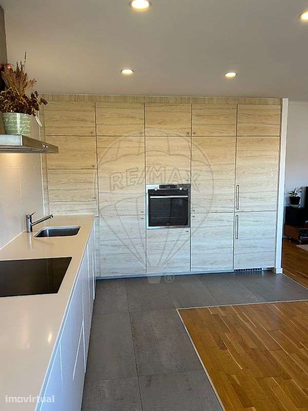 Apartamento T4 para venda - Grande imagem: 2/22