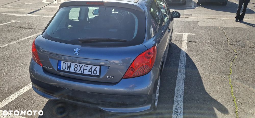 Peugeot 207 2007 photo 4