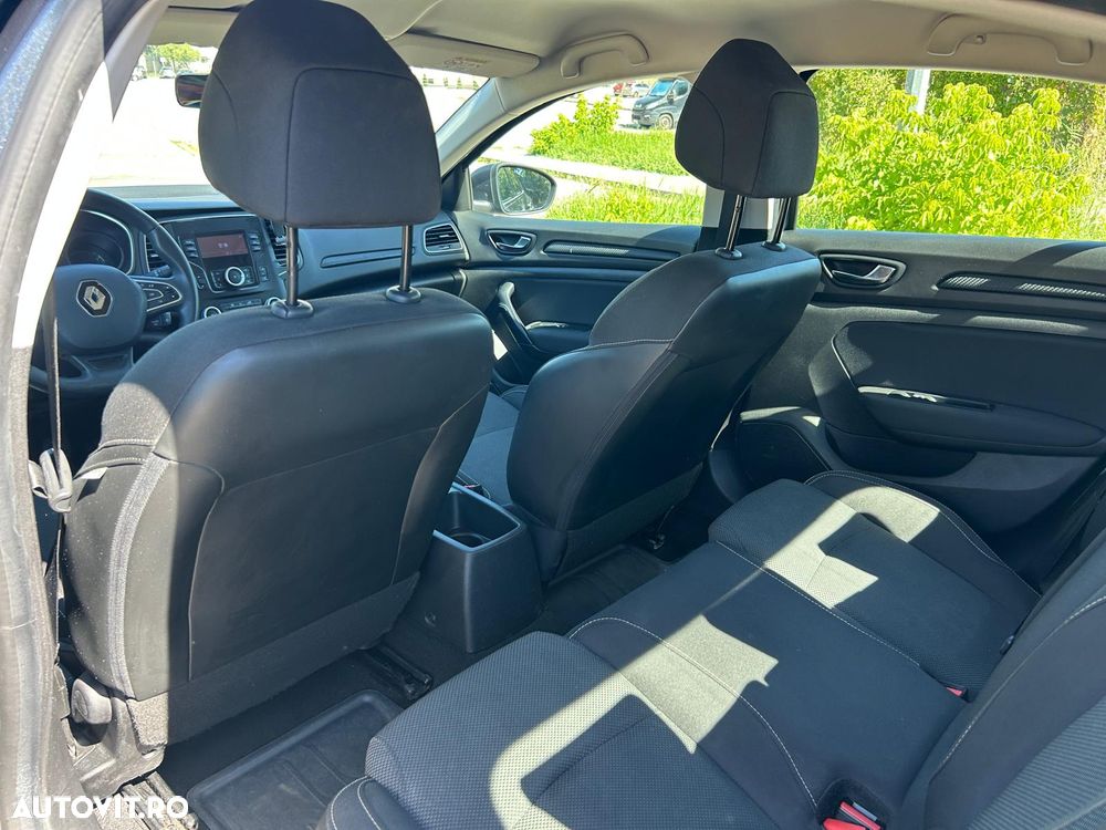Renault Megane TCE GPF Zen - 17