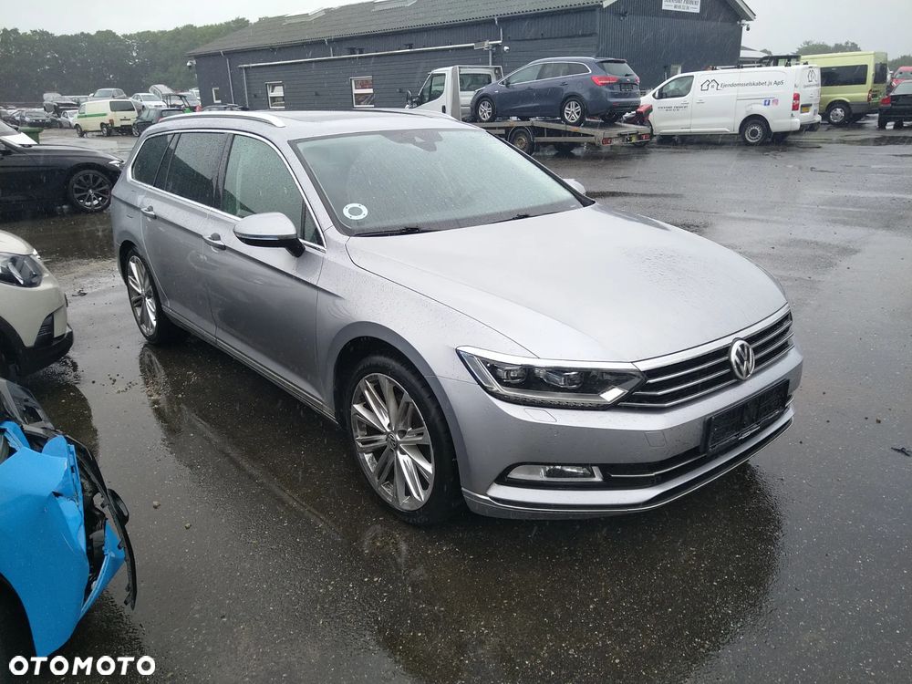 Volkswagen Passat 2.0 TDI SCR (BlueMotion Technology) DSG Highline - 2