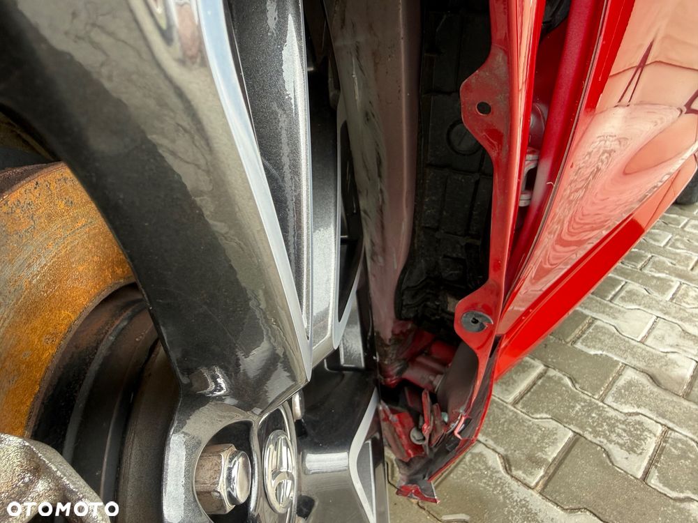 Toyota Corolla 2.0 Hybrid Executive - 18