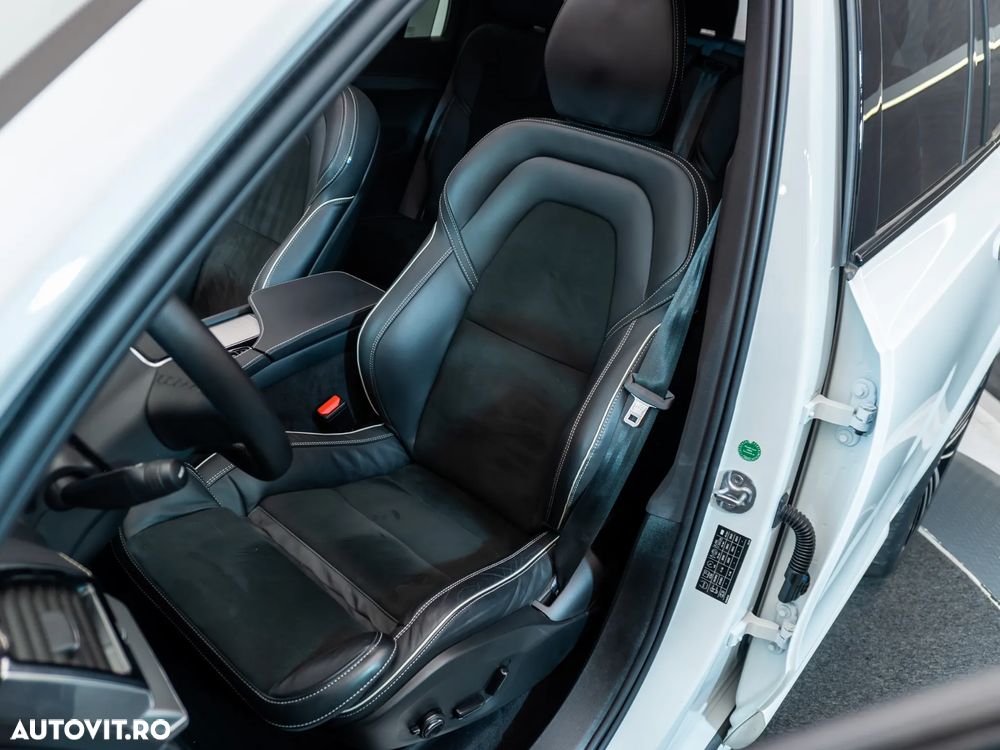 Volvo XC 90 T8 AWD Recharge Geartronic RDesign - 33