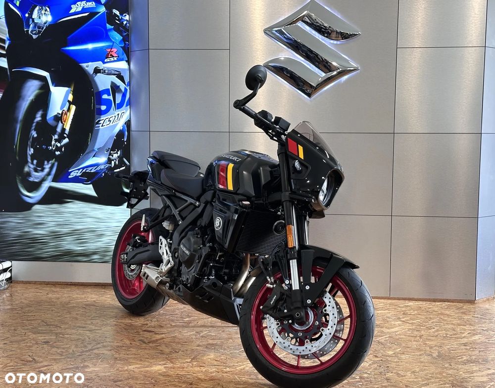 Suzuki GSX - 2