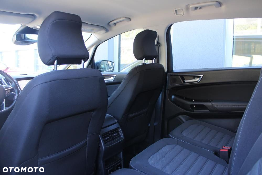 Ford S-Max - 11
