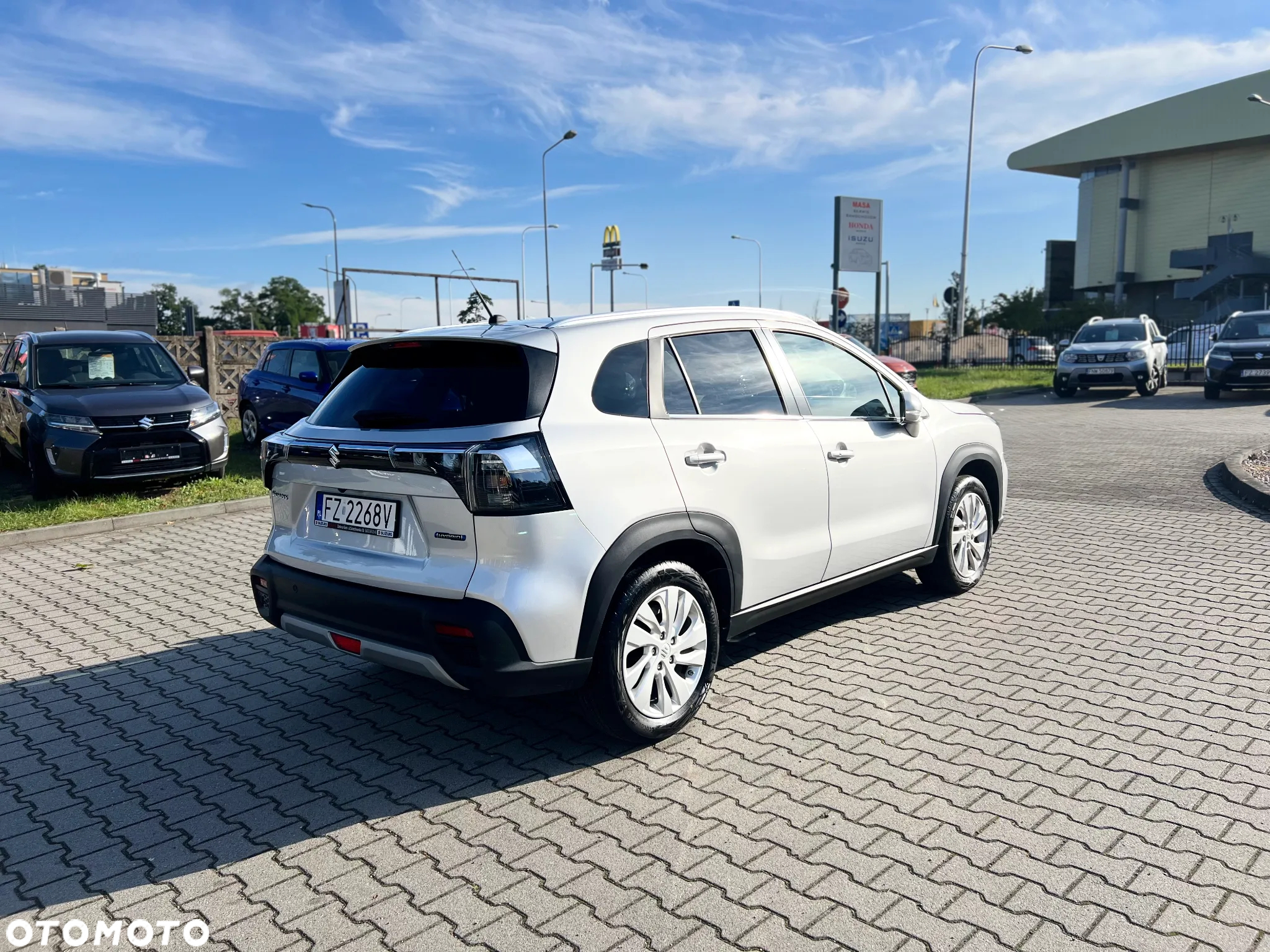 Suzuki SX4 S-Cross 1.5 DualJet Hybrid Premium Plus SP AGS - 4