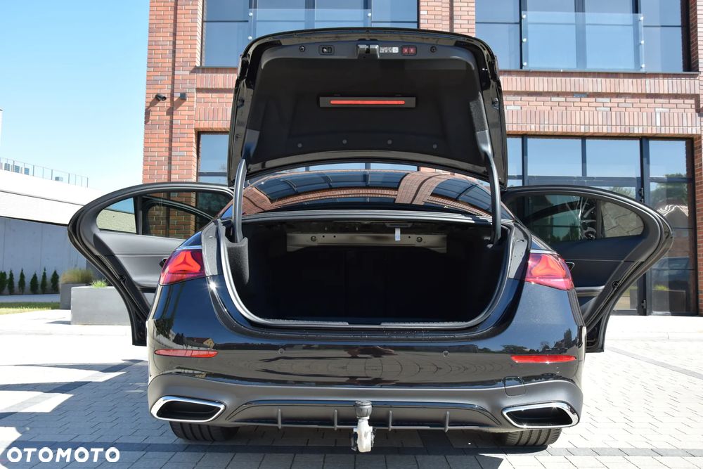 Mercedes-Benz Klasa E 220 d mHEV 4-Matic AMG 9G-Tronic - 27
