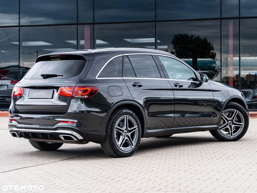 Mercedes-Benz GLC 200 4Matic 9G-TRONIC AMG Line Plus - 13