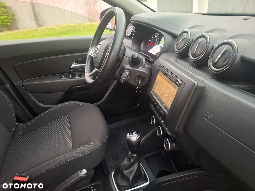 Dacia Duster 1.6 SCe Blackshadow 4x4 S&S - 8