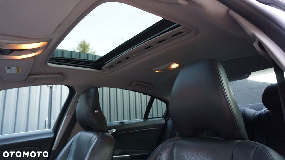 Volvo S60 - 16