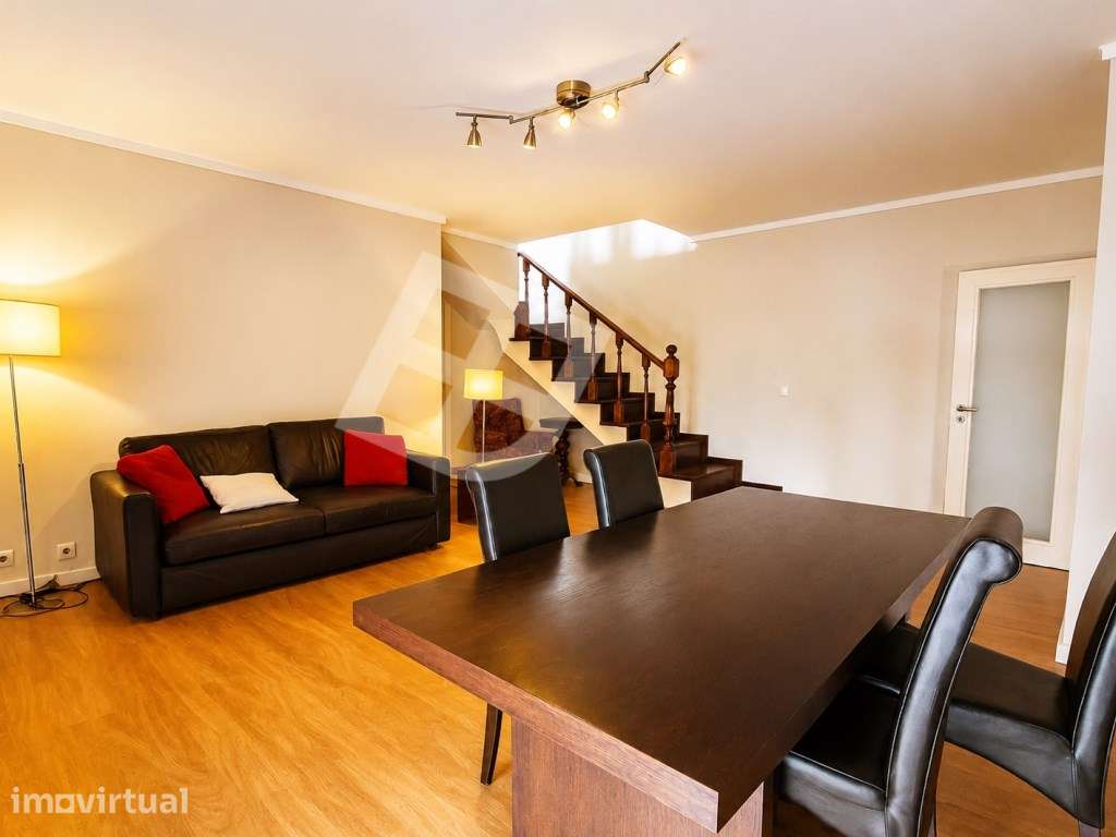 Apartamento T3+1 Duplex no Centro de Aveiro | Junto ao Glicínias - Grande imagem: 2/17