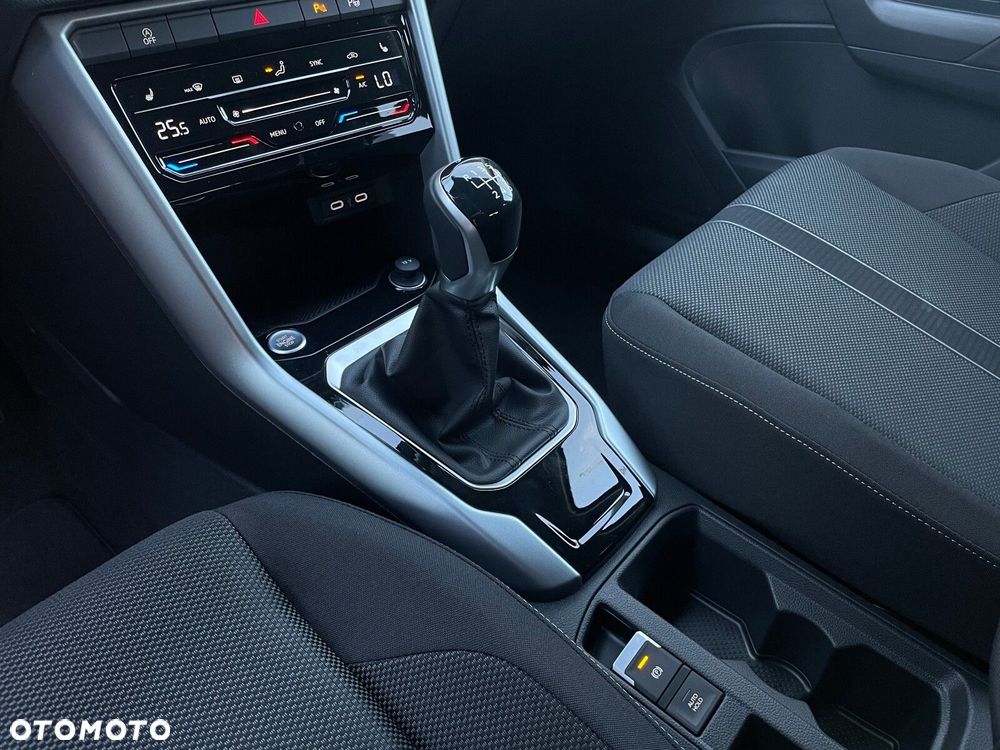 Volkswagen T-Roc 1.5 TSI Life Plus - 23