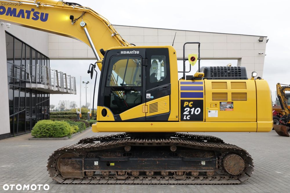 Komatsu PC210LC-11 - 4