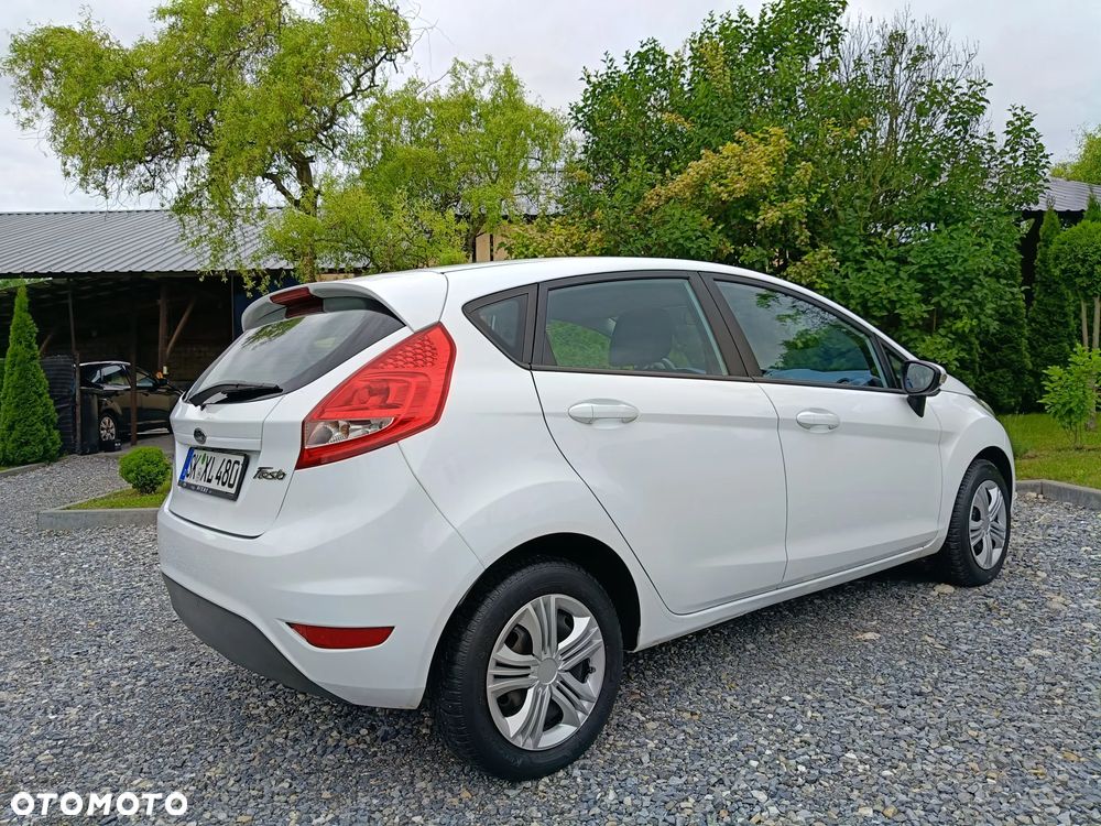 Ford Fiesta - 8