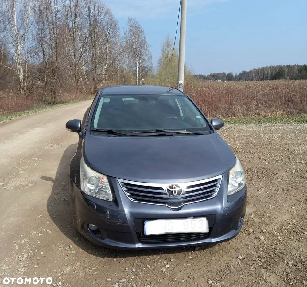Toyota Avensis - 7
