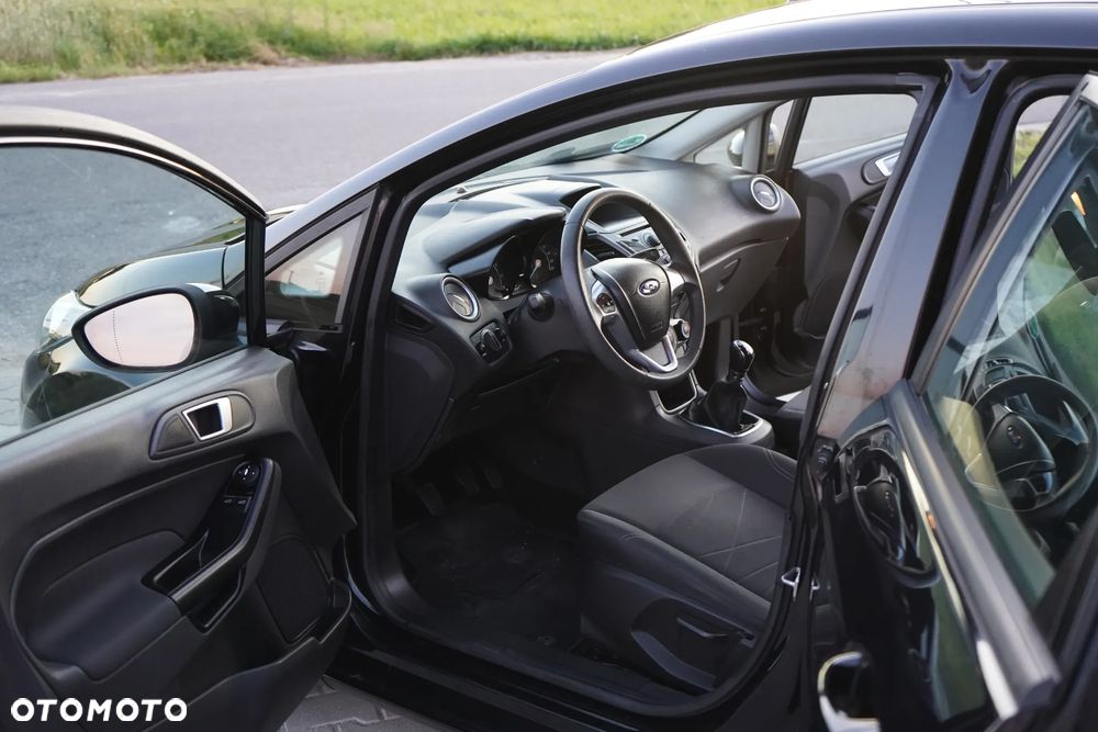 Ford Fiesta 1.25 Celebration - 19