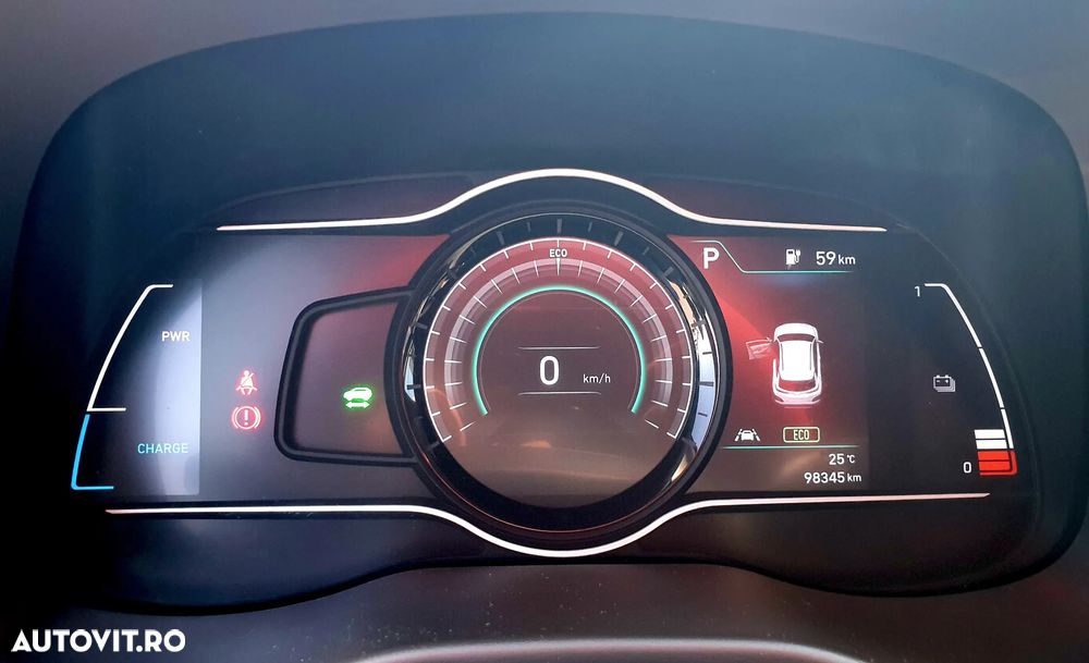 Hyundai KONA Premium - 35
