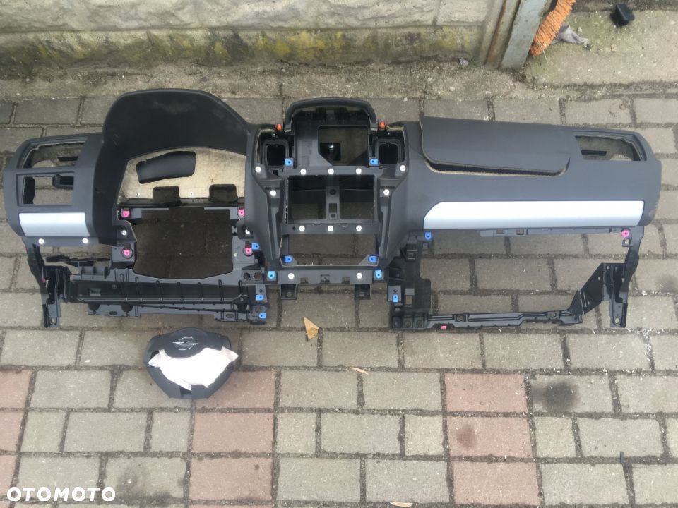 DESKA Konsola OPEL ZAFIRA B PO WYSTRZALE EUROPA - 1