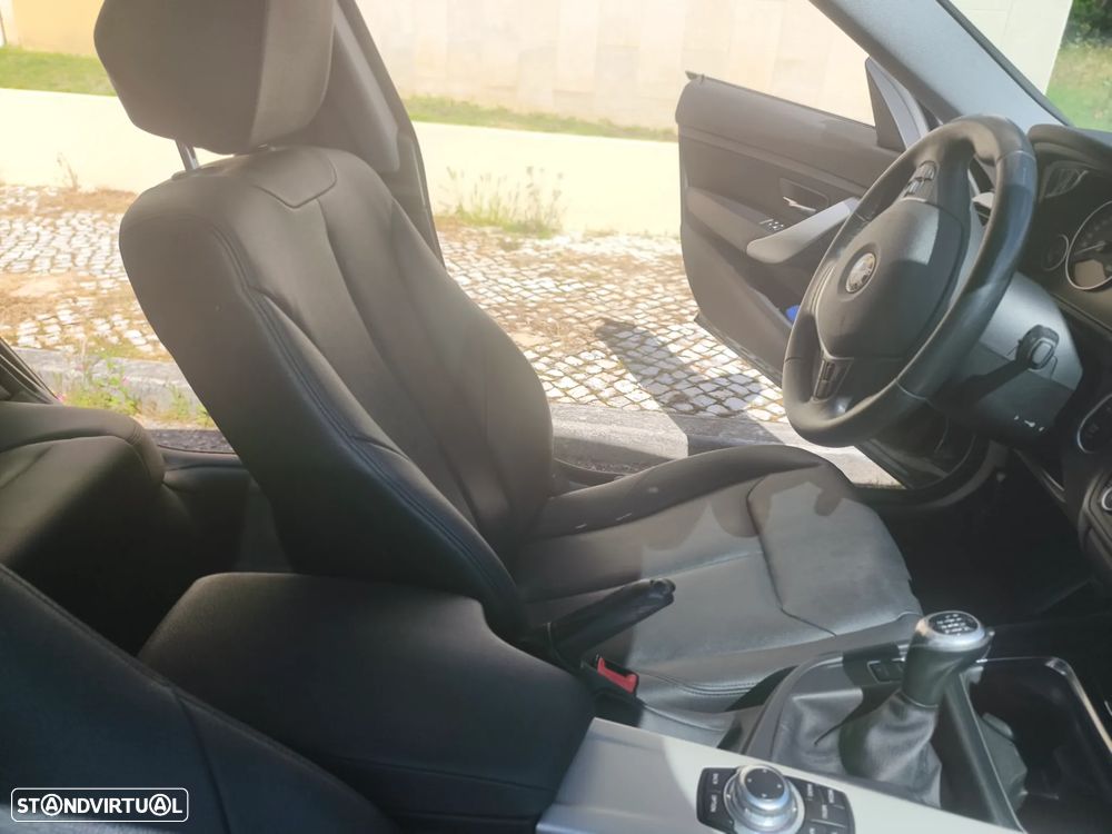 BMW 318 Gran Turismo d Sport Line - 5