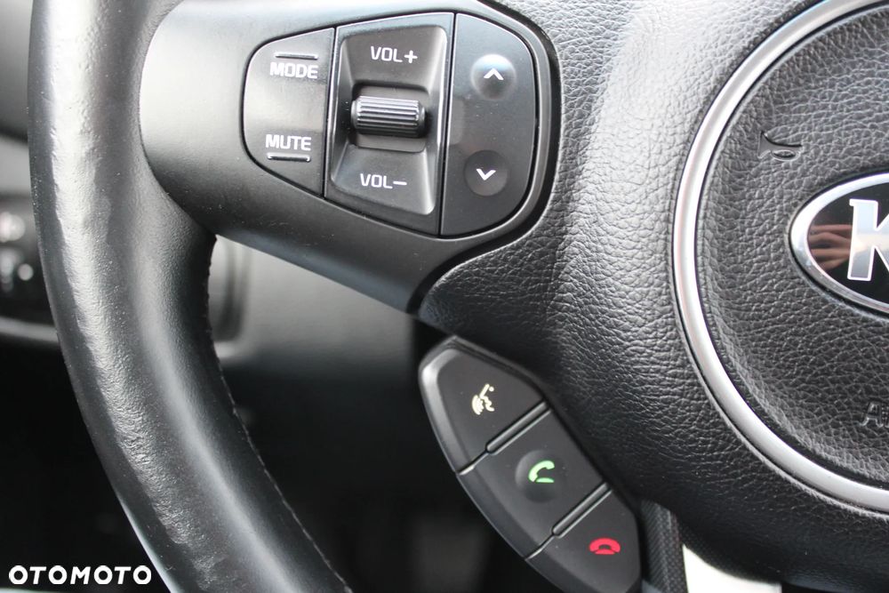 Kia Carens 1.6 GDI Edition 7 - 18