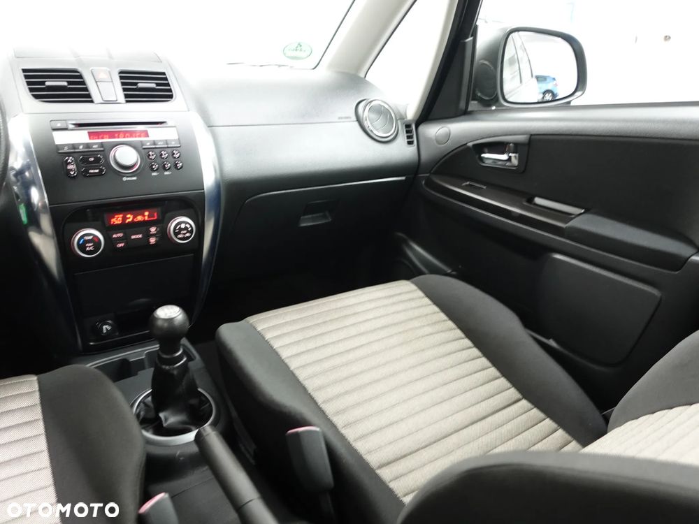 Fiat Sedici 1.6 16V 4x2 Emotion - 36