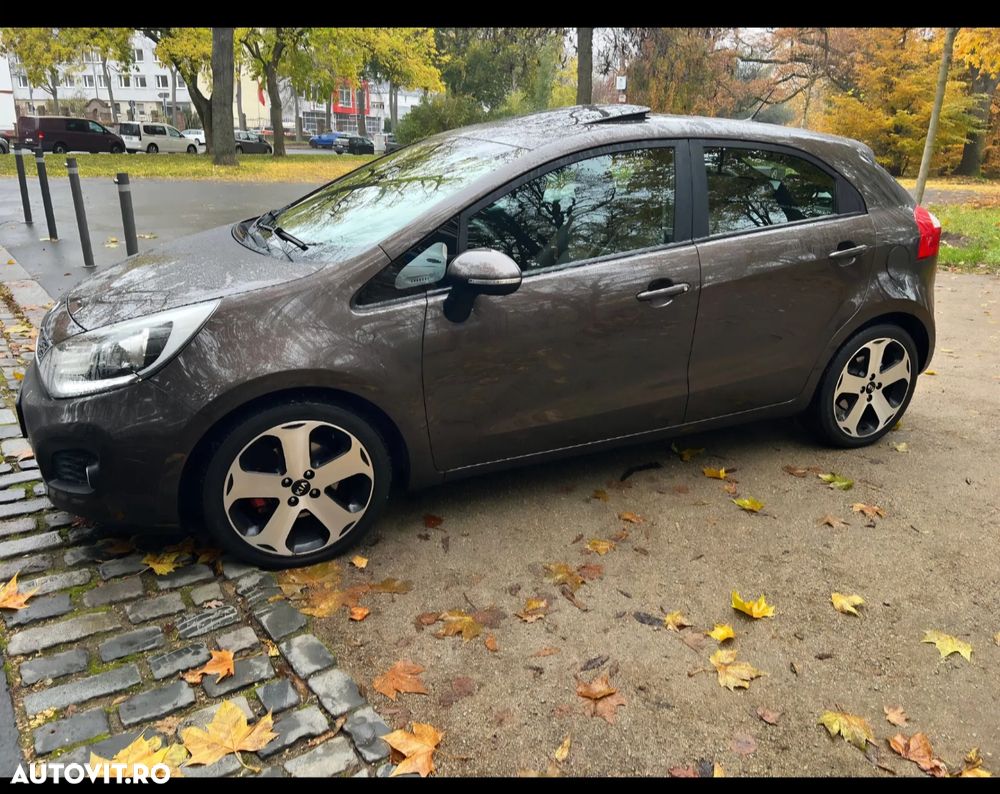 Kia Rio 1.4 Fifa World Cup Edition - 2