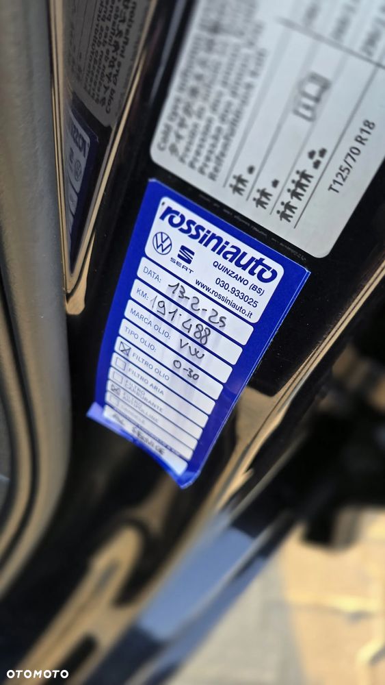 Volkswagen Passat - 18