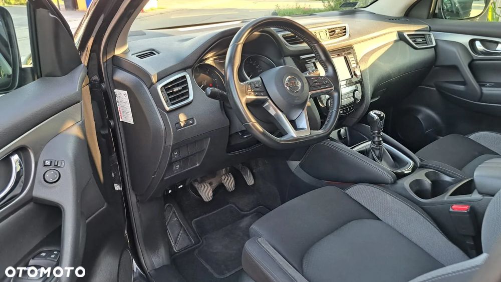 Nissan Qashqai 1.5 dCi N-Connecta - 6
